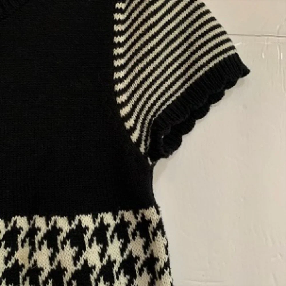 Black and White Houndstooth Dress Girl 5-6 years
